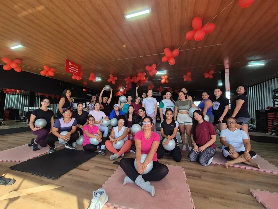 Turma real em atividade na Performance